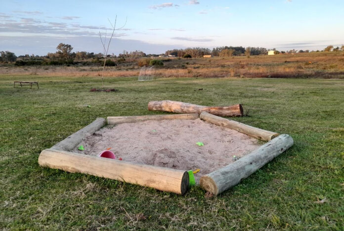 Arenero en el parque infantil